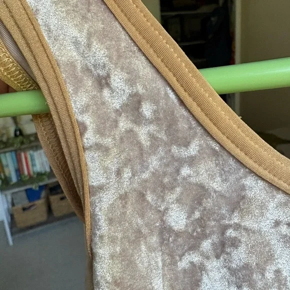 Yumiko Anna velvet leotard - size small - Picture 3 of 5